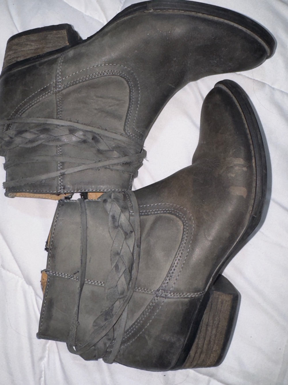 Circle G leather grey ankle Boots w/Braided Wrap straps  size 9 - Picture 4 of 15